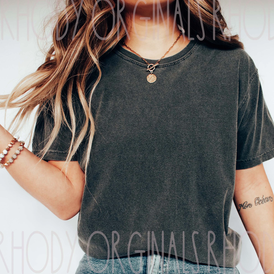 Comfort Colors Shirt, Oversized Boho T Tee, Soft Women's Neutral T-Shirt