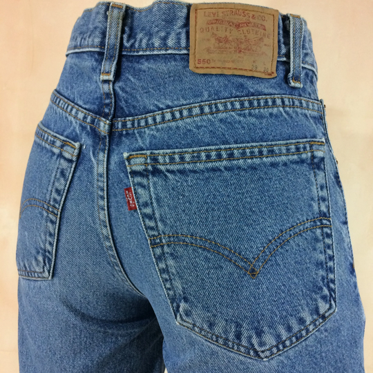 Size 28 Vintage Levis 550 Jeans Mid Waisted Denim Relaxed Student Fit Classic Mom Made in Colombia Waist 28"