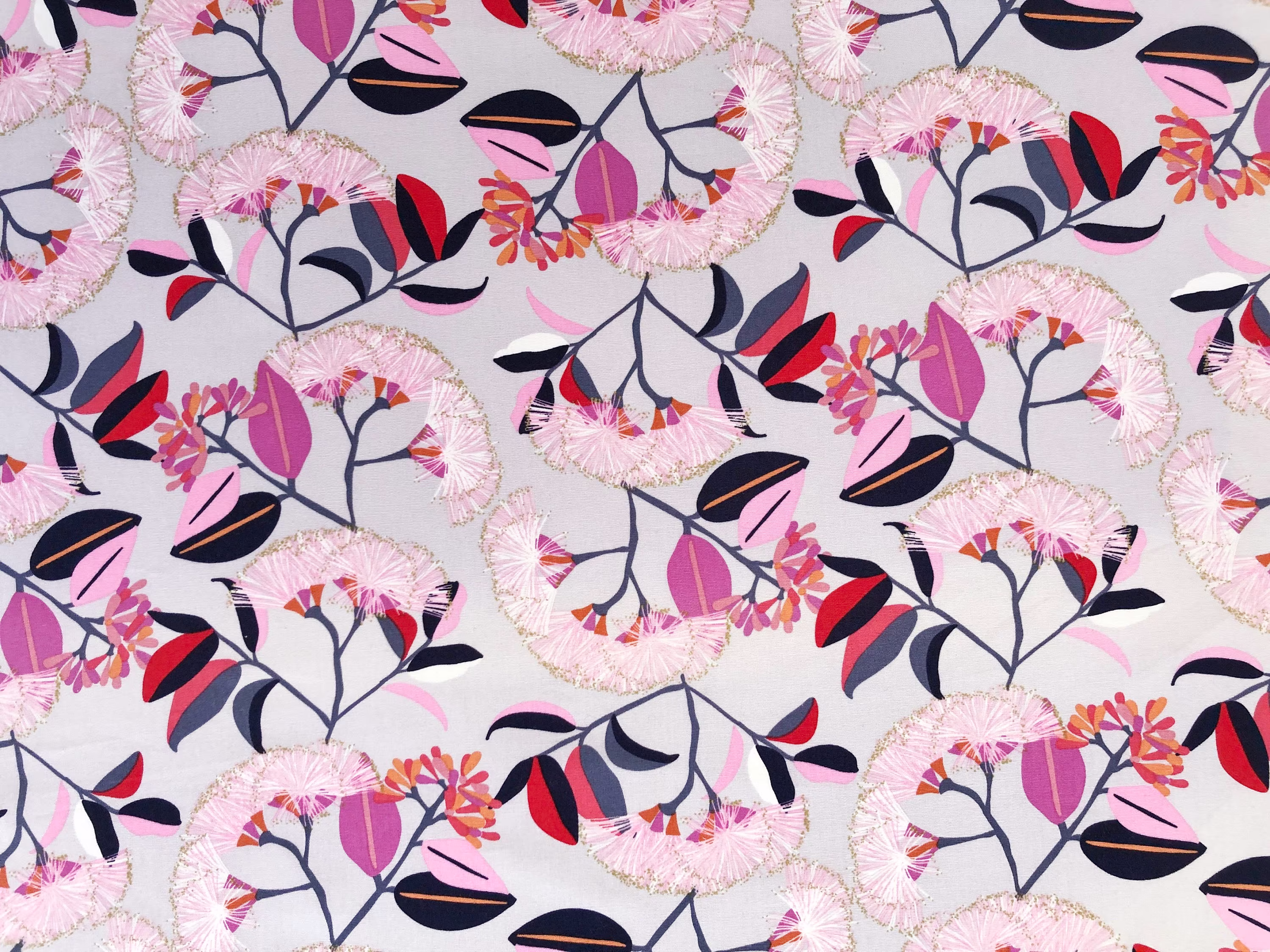 Lilly Pilly Cascade Flower Blooming Gray Floral Quilting Cotton Fabric By 1/2 Yard Or Fat Quarter, Australian Native