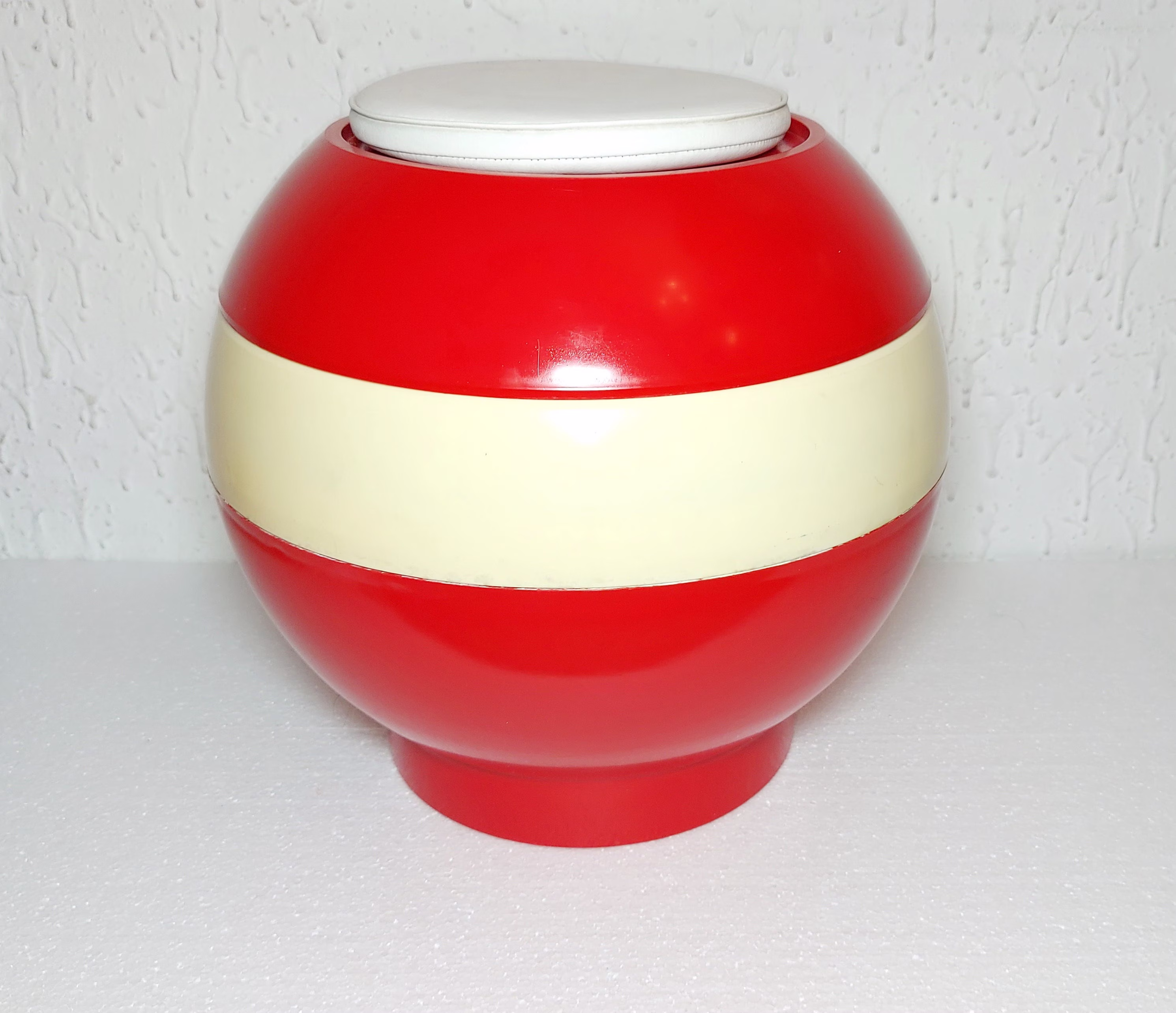Ball Chair Space Age, Plastic Stools By Galenika, Made in Yugoslavia 70S