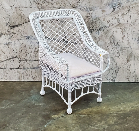Dollhouse Patio Chair White Metal Mesh 112 Scale Miniature Fairy Garden