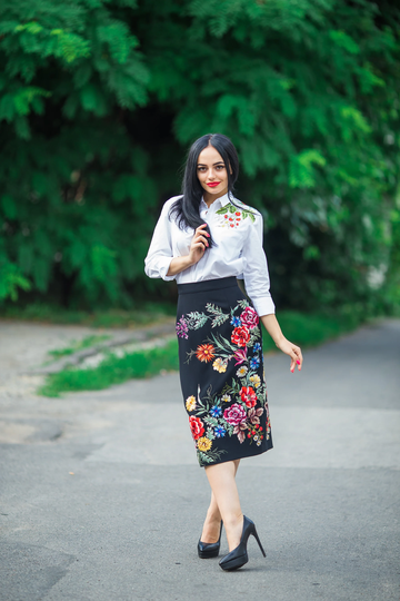 Black Pencil Skirt With Custom Floral Embroidery. High Waist Skirt. Mid Length Evening Hand Embroidered Formal