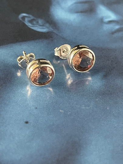 Color Changing Stud Earrings Sterling Silver 925K -Zultanite 7 Colors Rare Gem Turkish Diaspore