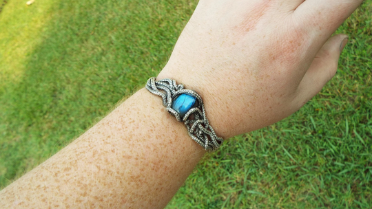 Kraken Labradorite Bracelet, Fantasy Ocean Necklace, Tentacle Wrapping Jewelry, Sterling Silver Oxidized Octopus Bracelet