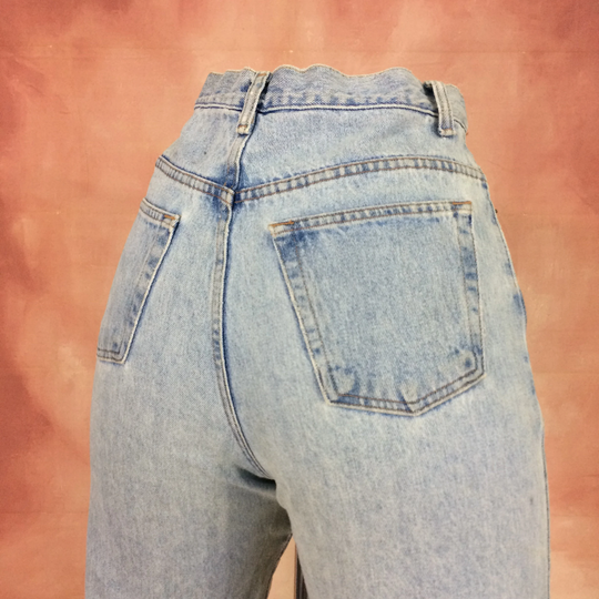 Size 29 Vintage 80S Gap High Waist Mom Jeans in A Light Wash Denim Made Usa, 29"W