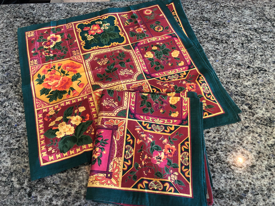 Set Of 8 April Cornell Floral Pink & Green Square Placemats Or Table Napkins 23" - Napkins, Placemats
