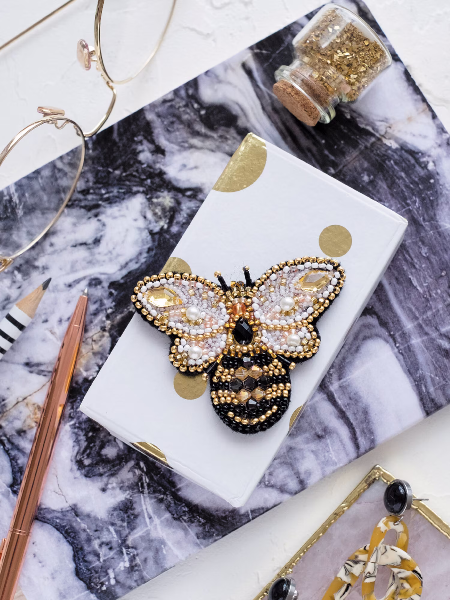Diy Bead Brooch Kit "Golden Bee" Embroidery Size 2.1"x2.75" | 5.5×7 Сm, Gift