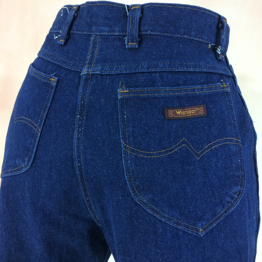 Size 29 Wrangler Vintage Western Jeans High Waist Long Inseam Classic Mom Boyfriends Rodeo Riders Made in USA 29"