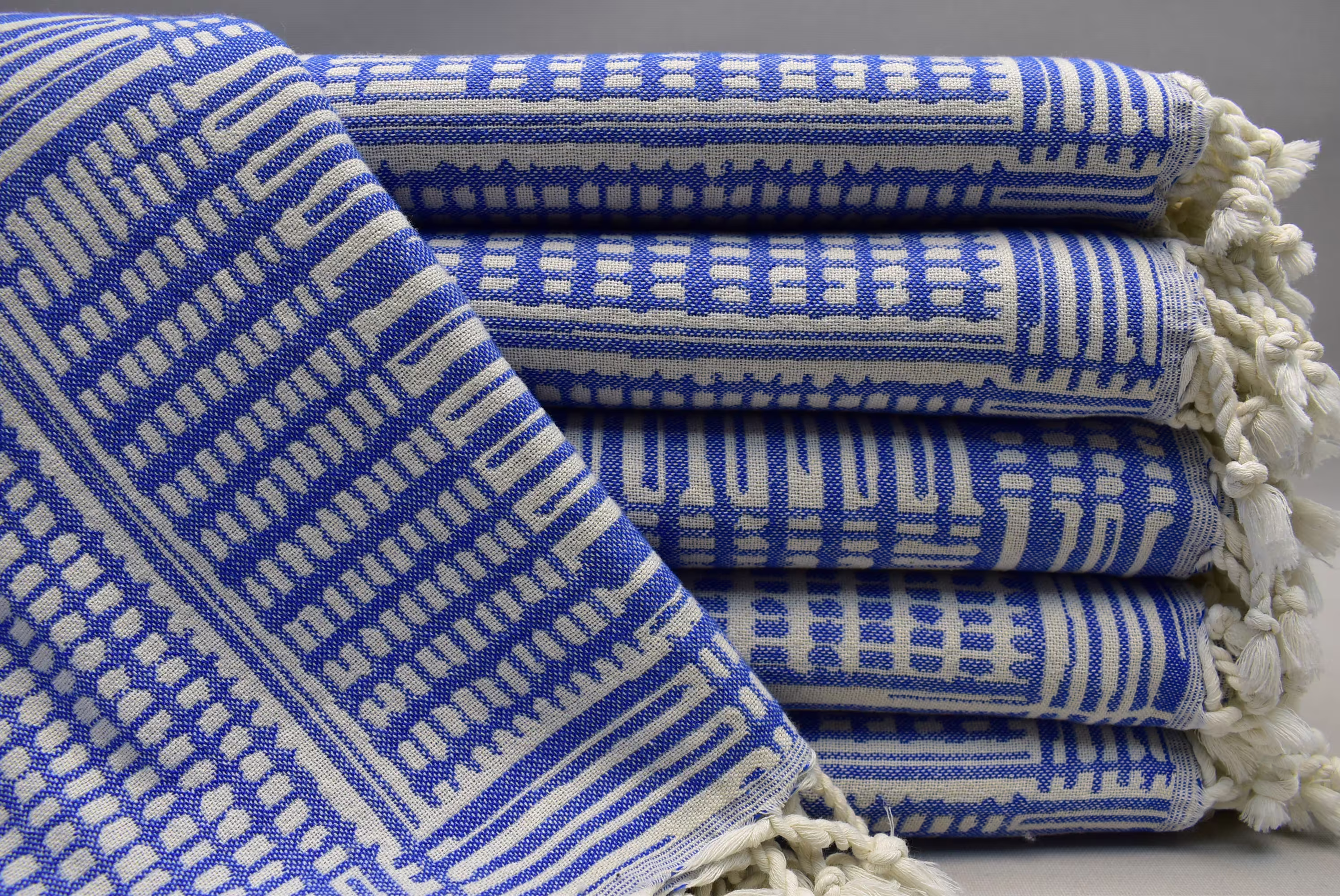 Turkish Blanket, Handwoven Sofa Cover, Cozy Cotton Soft Housewarming Gifts 52 X 72 Inch Blue, Prag-K.ö