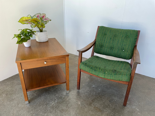 Gorgeous Mid Century Stanley Side Table