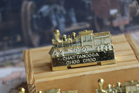 1 Vintage Metal Chattanooga Choo Pencil Sharpener From Japan