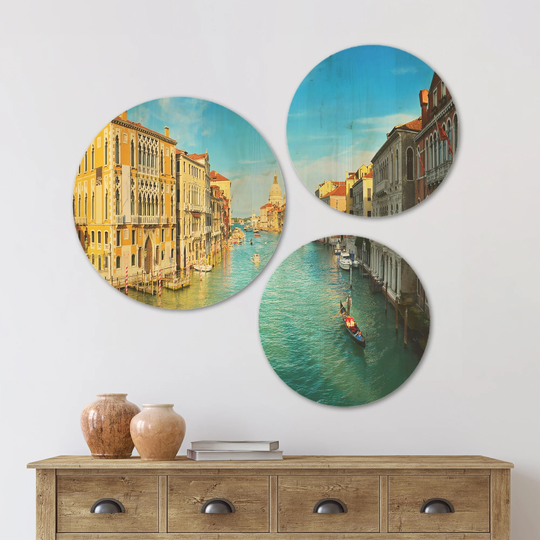 Designart 'Vibrant Evening Venice Italy' Cityscape Wood Wall Art Set of 3 Circles - Multi-Color