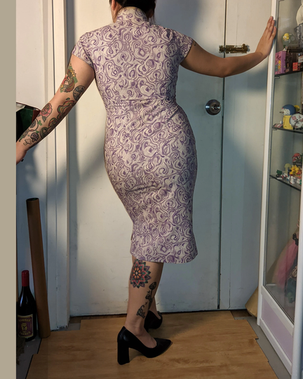 Vintage 1950 Cheongsam | Hong Kong Style | Short Sleeves Pencil Dress Beige Birds Floral Pure Silk Historical ~1960 | Slightly Stained