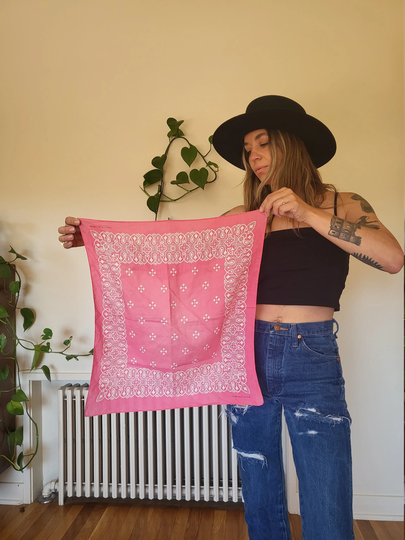 Vintage Pink Fast Color Trunk Up 70S 80S 90S Bandana/Faded Elephant Paper Thin Handkerchief Workwear Scarf