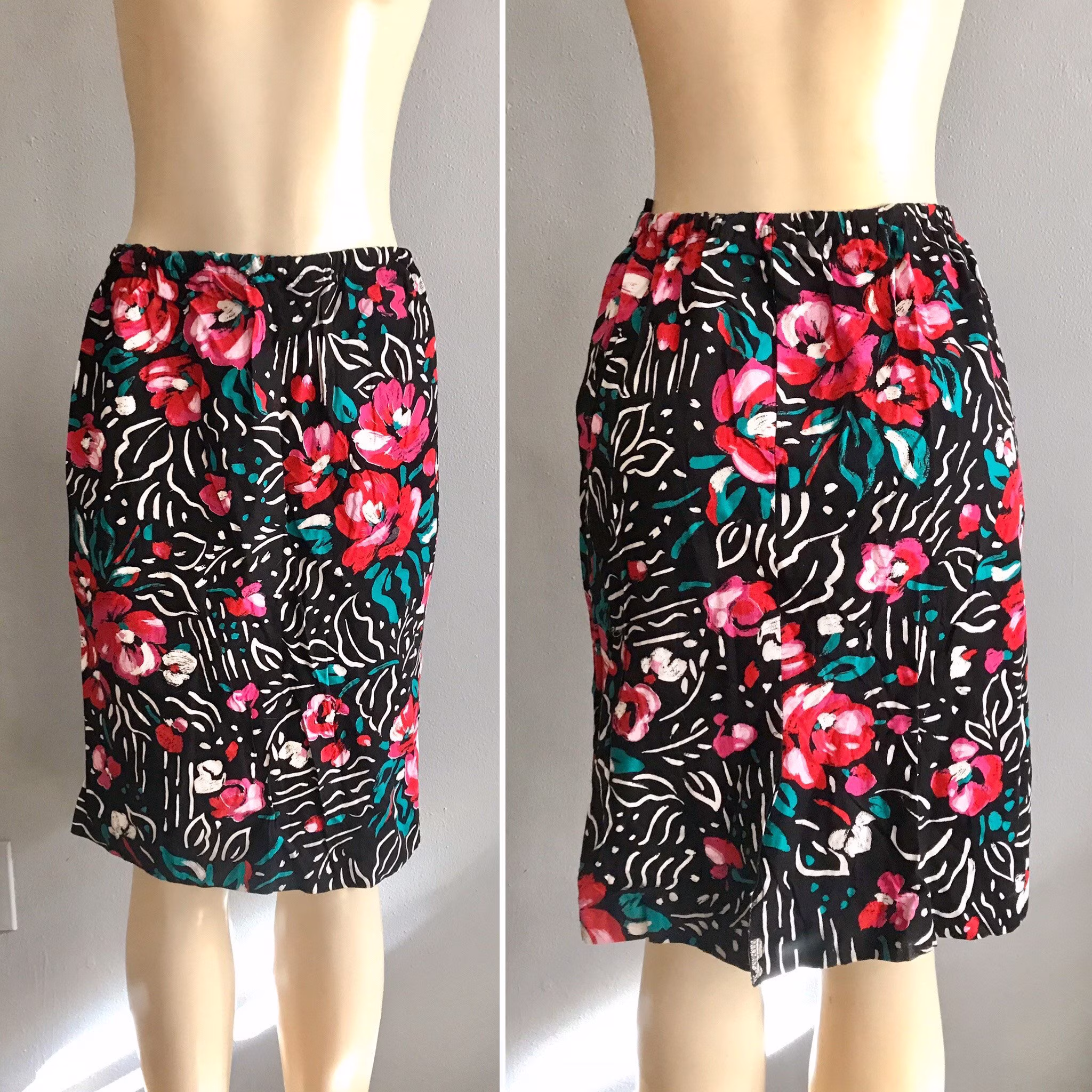 Vintage Pencil Skirt in Black With Large Pink & Red Roses Size 10 M, Vintage Floral Women Fashion Skirt Knee Length, Medium Skirt