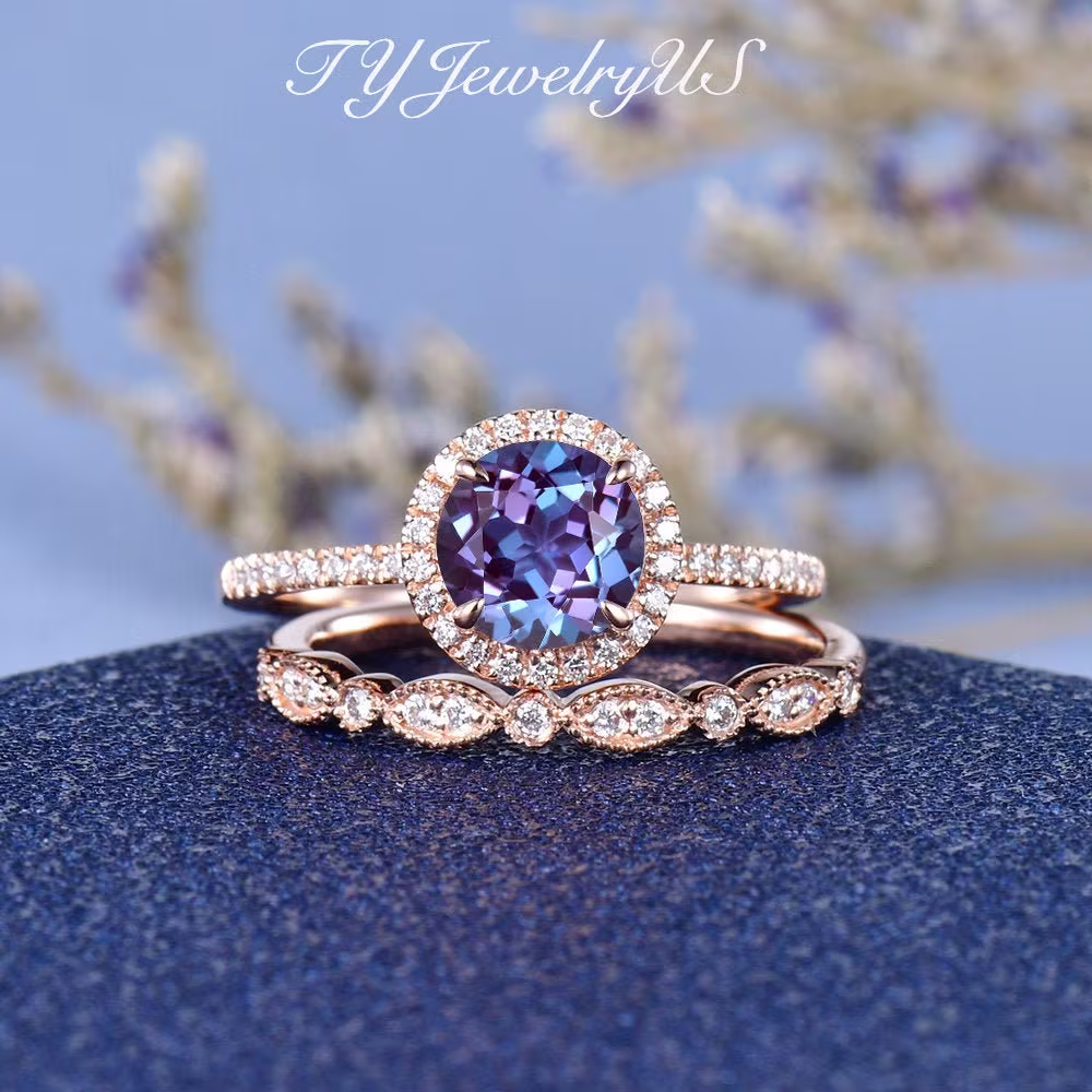 Changing Color Lab Alexandrite Engagement Ring Round Wedding Set Rose Gold Unique Mystic Bridal Lavender Purple Blue Vintage Band