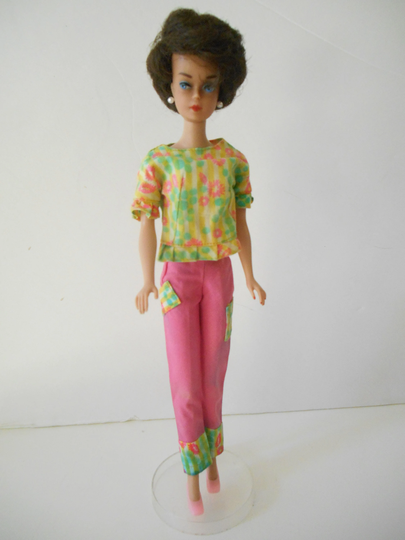 Damaged Color Magic Mix N' Match Set - Slacks/Blouse/Shoes, Doll Not Included, Just Modeling
