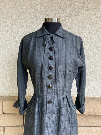 Vintage 40S Charcoal Gray Checked Shirt Dress // Tie Neck Split Half Sleeve Day Pencil Frock Waist 25
