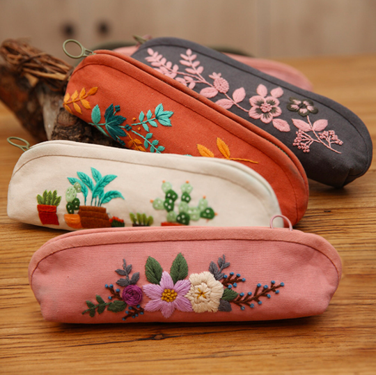 Floral Embroidery Pencil Case Kit, Craft Kit For Beginners, Diy Soft Case, Retro Needlework, Hand