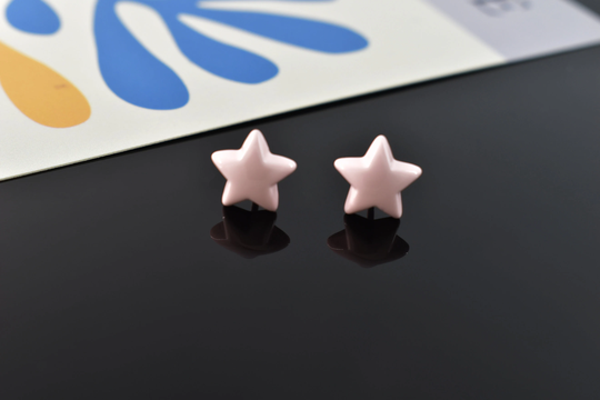Color Earrings, Ce-Ear04P, 2Pcs, Shiny Enamel Coated Formica Star, Light Pink, Colored Star Star 8.5mm