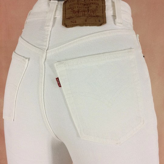 Size 23 Vintage Levi's 501 White Denim Jeans High Waist Tapered Leg Button Fly Mom Jeans - Extra Small Xxs, 23"