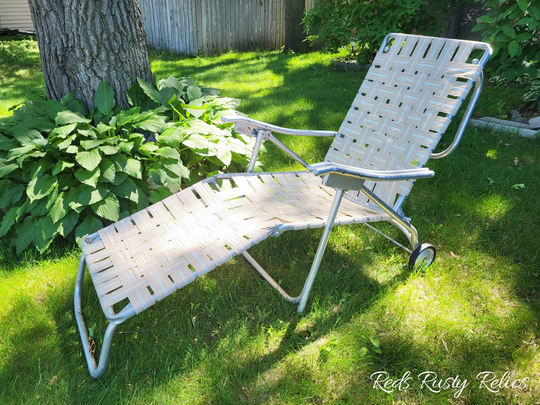 Vintage Cream Webbed & Aluminum Folding Garden/Lawn Lounge Chair With Wheels