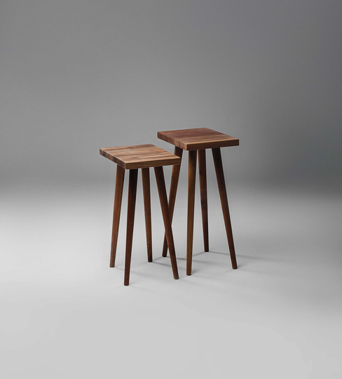 Pair Of Nesting Walnut Side Tables/End Accent Nightstands
