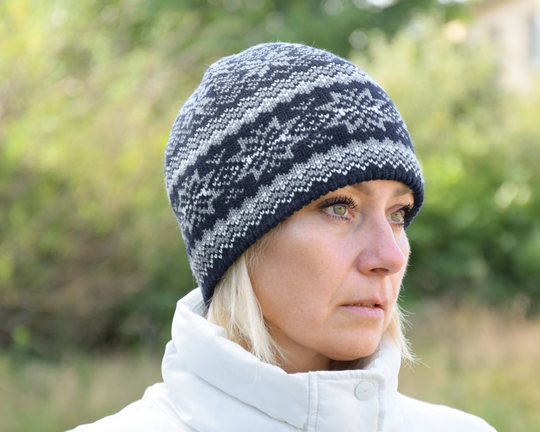Black Hat With Gray Pattern Nordic Woolen Hat Fair Isle Warm Winter Beanie Ski Fleece-Lined Traditional Scandinavian