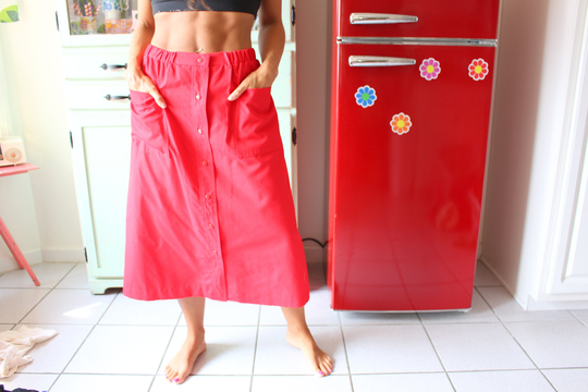 1980S Red Pencil Skirtsize Small To Medium..retro. Red. Valentine. Holiday. Pencil Skirt. Hippie. Boho. Mod. Classic. Designer. Petite