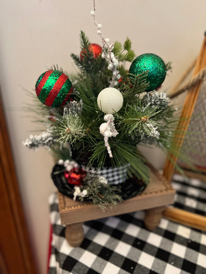 Christmas Table Décor, Snowman Hat Floral Arrangement, Top Floral, Snowflake Kitchen Decor