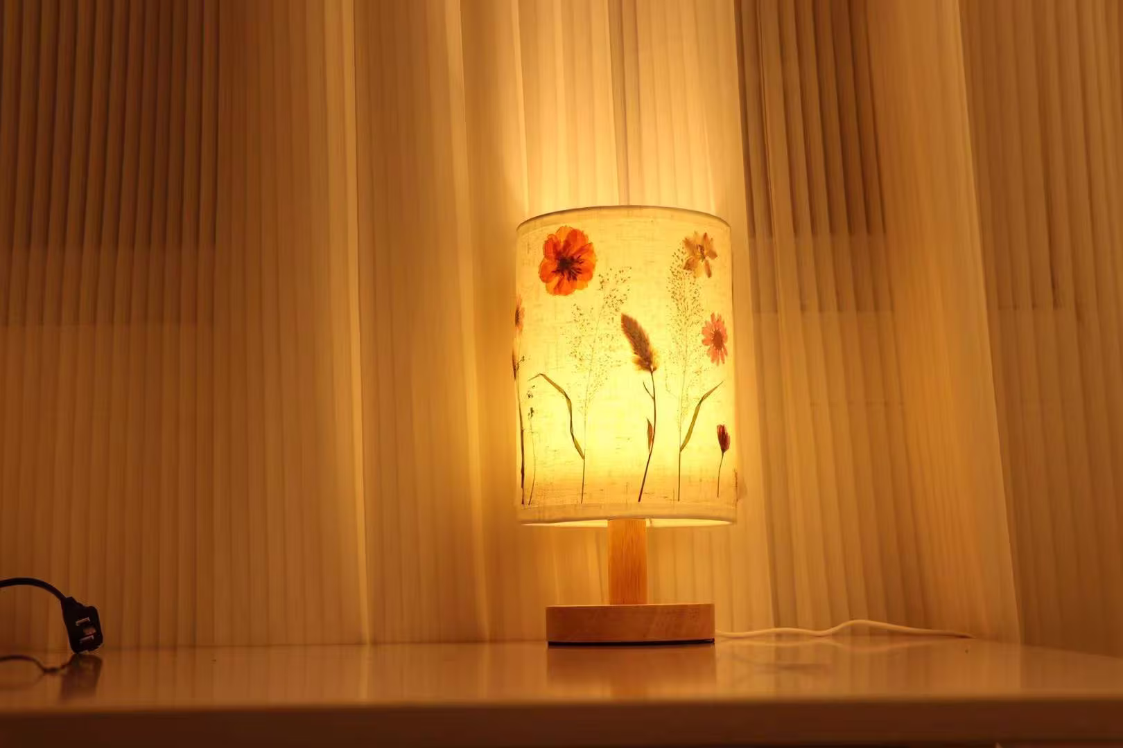 Custom Plant Pressed Flower Table Lamp, Bedroom Bedside Creative Night Light