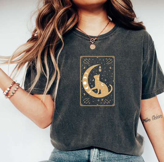 Comfort Colors Moon & Cat Shirt, Celestial Tee For Women, T Shirt, Comfy Oversized Boho T-Shirt