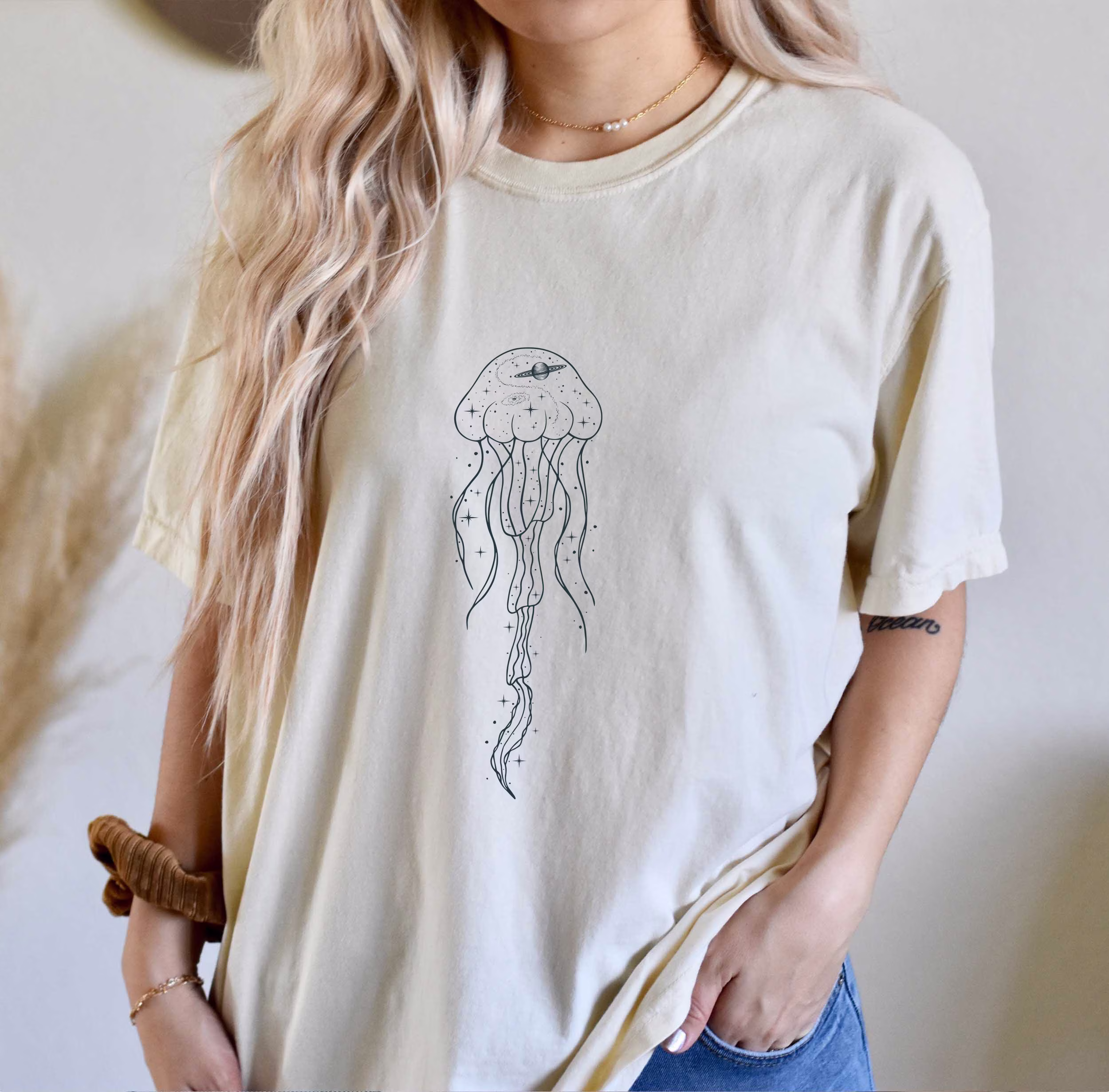 Comfort Colors Celestial Jellyfish Shirt, Top, Animals T-Shirt, Comfy Oversized T-Shirt