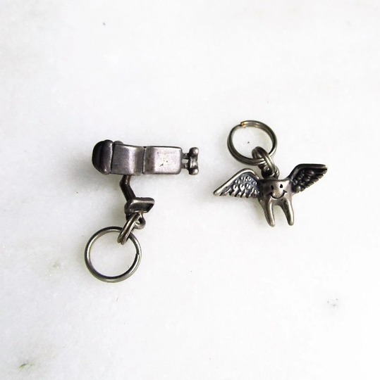 Vintage Sterling Silver Dentist Chair & Tooth Fairy Charms Etc6153