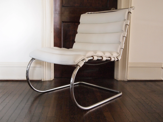 Knoll Mies Van Der Rohe Mr Lounge Chair, White Volo Leather, Chrome Frame, Mid-Century Modern Bauhaus Le Corbusier Danish Eames Era