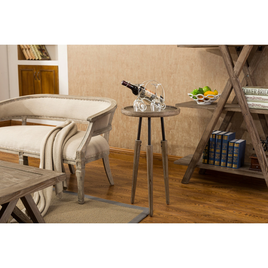 Lily Nesting Table