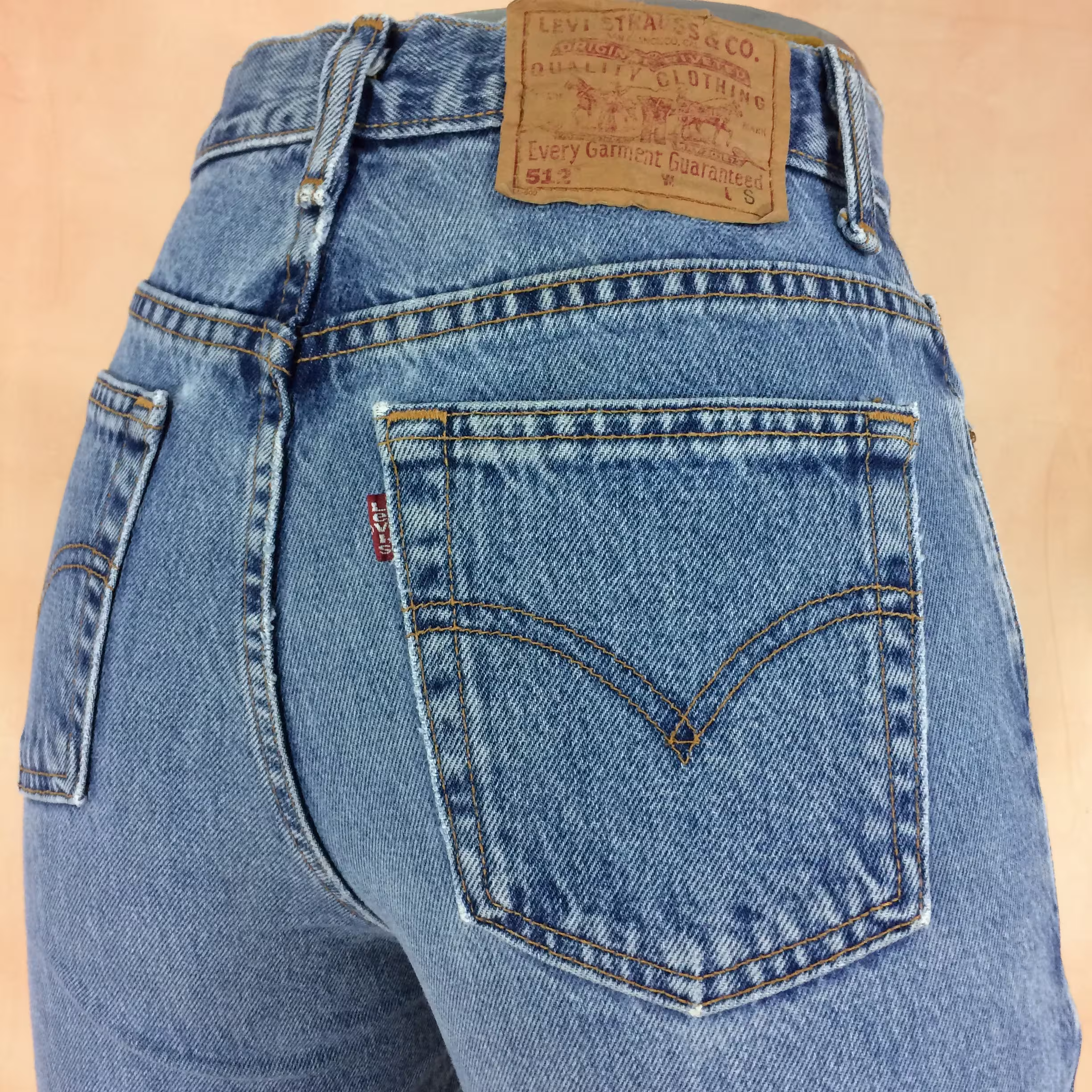 Size 24 Vintage Levis 512 Distressed Light Wash Women's Jeans Mid Waisted Slim Fit Tapered Leg Y2K's Classic Mom Waist Xs