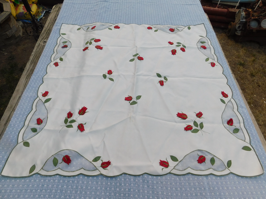 Vintage White An Red Roses Table Cloth, Rose Spring Fancy Cloth, Gift, Daysgonebytreasures, Dc