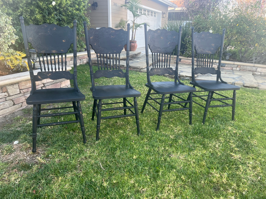 Vintage Black Distressed Weathered Set Of 4 Press Back Dining Chairs Farmhouse Romantic Boho Style Cottage