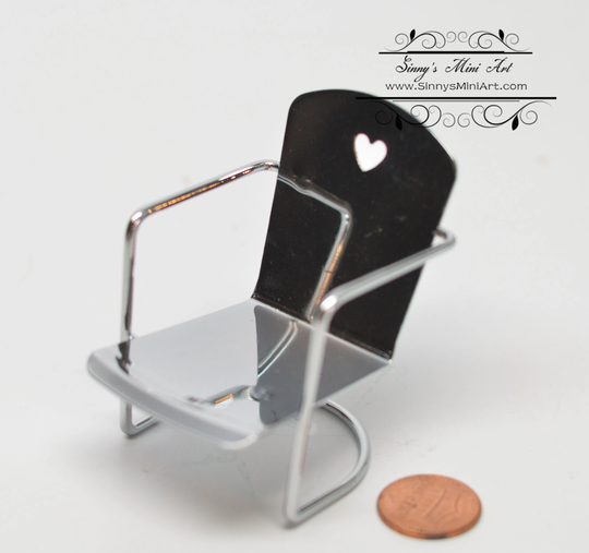 112 Dollhouse Miniature Iron Chair F58