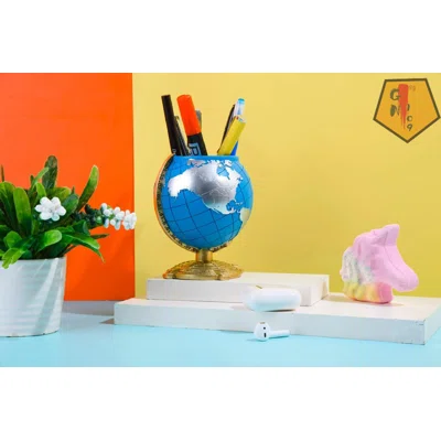 Globe Pencil Holder Resin Desk Organizer For Kid Desk Classic Vintage Staionary School Suppliers For Home School Office