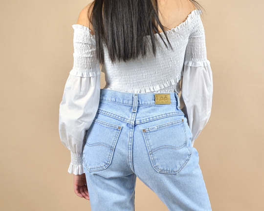 Lee Size 26 Light Wash Mid Rise Vintage Denim Jeans