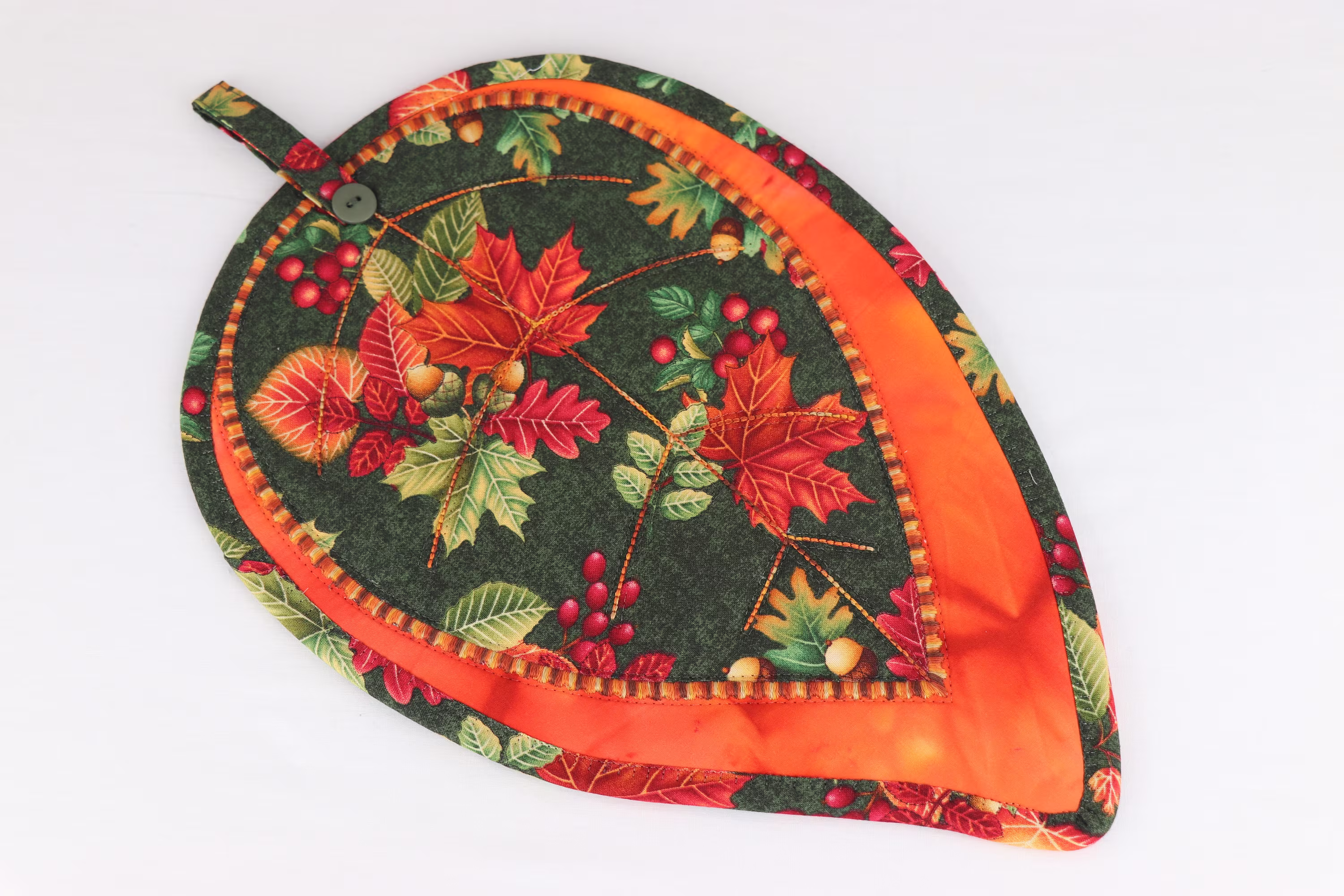 Table Mat Quilted Leaf, Placemat, Potholder, Trivet, Fallleaves/Darkgreen/Rust/Orange, Premium Quilt/Hand Dyed Batik Fabric, Heatmoistresist