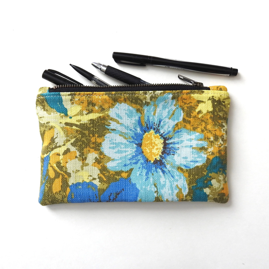 1960S Floral Pencil Case, Medium Zipper, Vintage Fabric