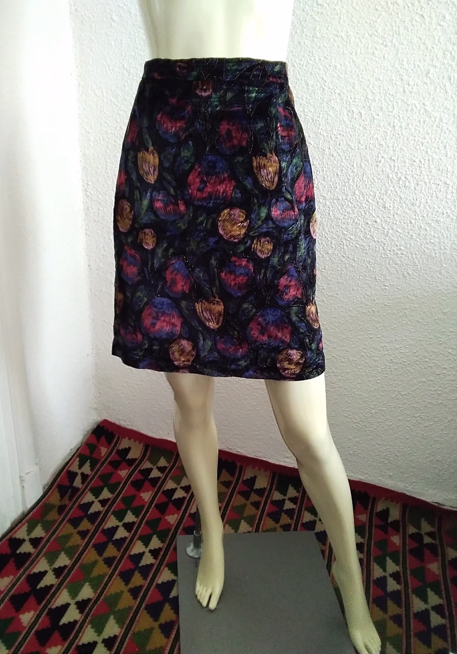 90S Crushed Velvet Pencil Skirt Casual Elegant Floral Tulips Print Mini Spring