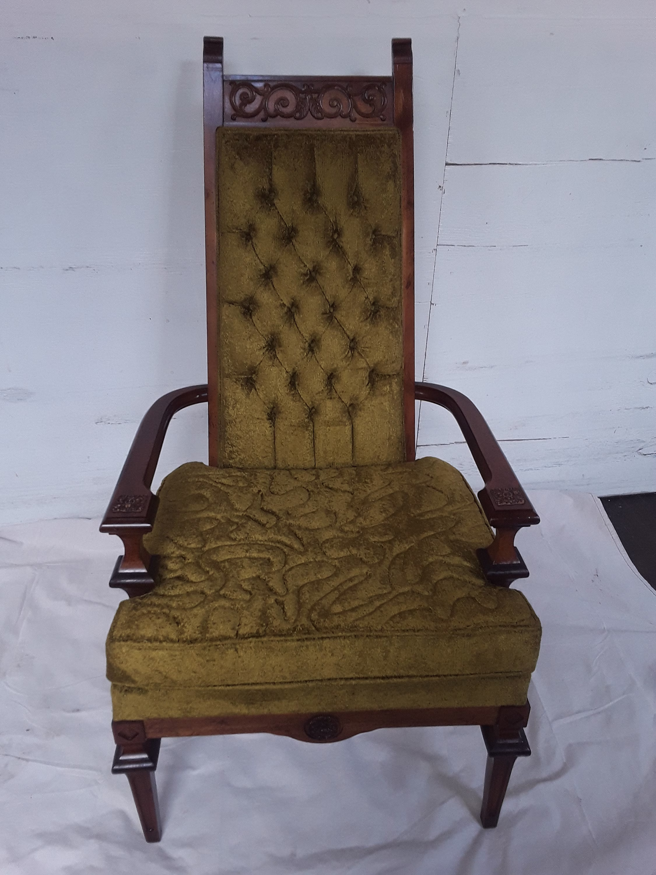 A Gorgeous Tufted Backrest Vintage French Louis Xvi Accent/Side Stately Throne-Like Arm Chair By Glabman Paramount ~Quality For Generations