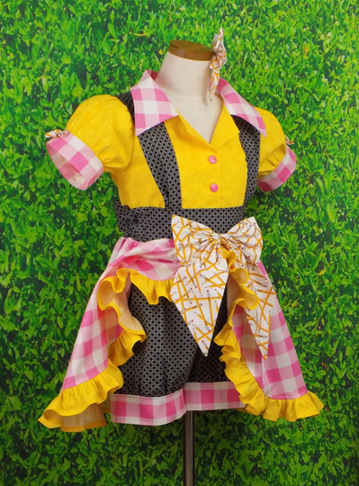 Girls Pencil Outfit, Pageant Ooc, School Wear, Theme Sportswear, Casual Back School, Shirt Sleeves, Suspenders, Shorts, Bow Set