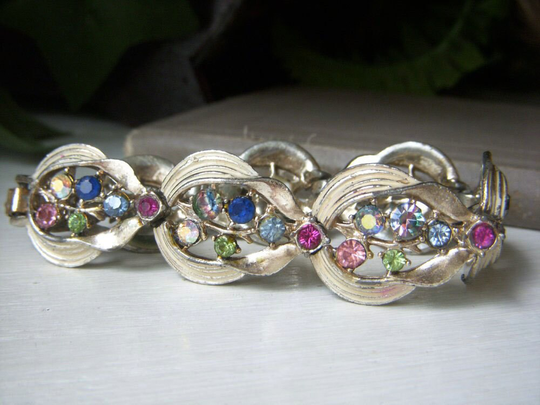 Vintage Multi Color Rhinestone Bracelet, Iris Rhinestone, Beautiful Mid Century Rainbow Colors, Medium Size