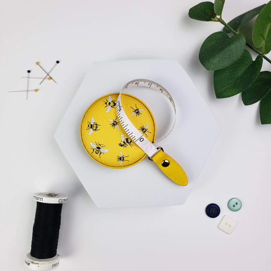 Mary Lake Thompson Bees Retractable Tape Measure, 60 Inch/150 Centimeter Flexible Measuring Yellow Bee Easy Retract Pocket Measure