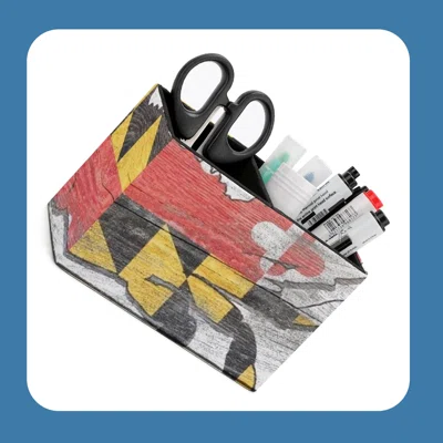 Kostanca Pen Holder